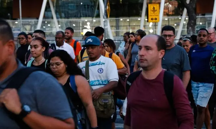 Taxa de desemprego no Brasil atinge 6,1% no primeiro trimestre, menor índice desde 2012