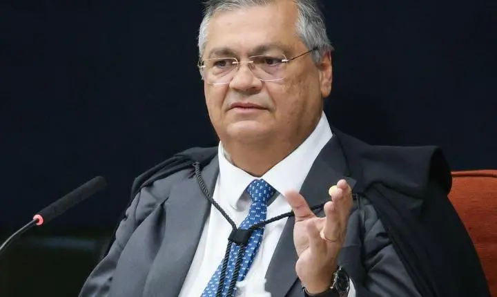 Flávio dino encerra ação de antonio tabet sobre postagem no stf