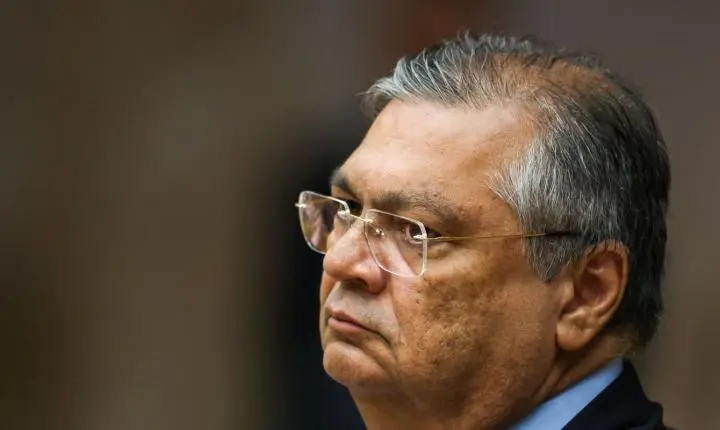 Ministro Dino anula quebra de sigilos de Lulinha pela CPMI do INSS