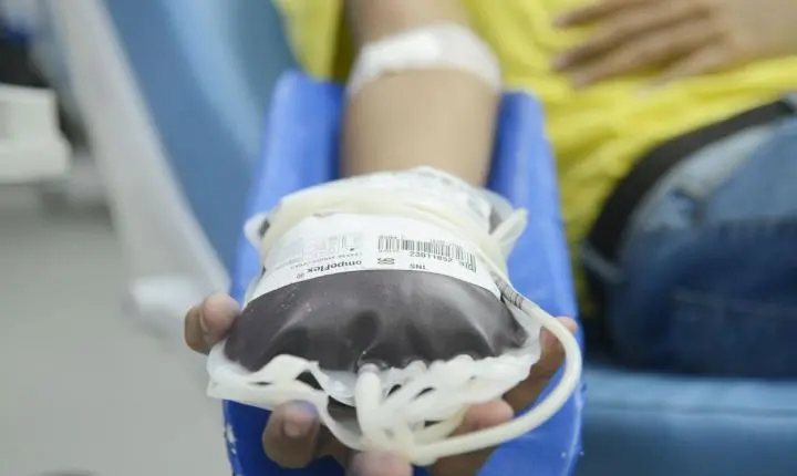 Novas regras de doação de sangue reduzem prazo de espera para quem tem tatuagem