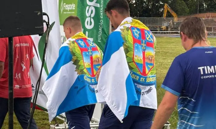Dobradinha de Timbó: Eduardo Radatz e Alex Boher conquistam Ouro e Bronze no Lançamento de Dardo no JASC