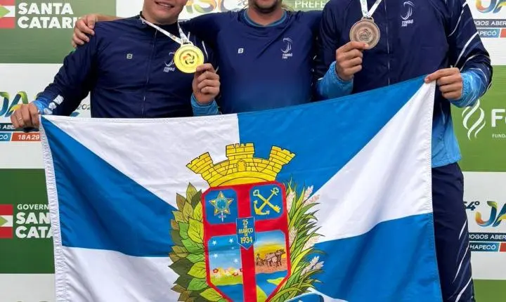 Dobradinha de Timbó: Eduardo Radatz e Alex Boher conquistam Ouro e Bronze no Lançamento de Dardo no JASC