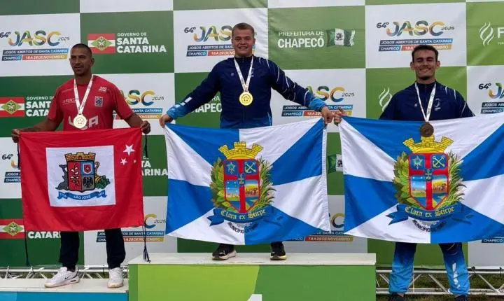 Dobradinha de Timbó: Eduardo Radatz e Alex Boher conquistam Ouro e Bronze no Lançamento de Dardo no JASC
