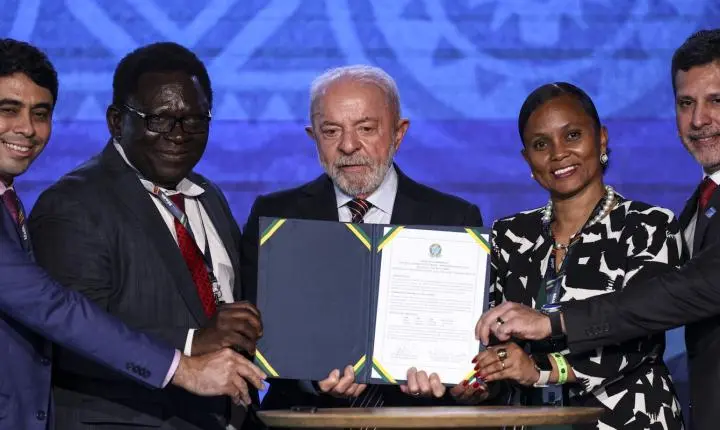 Presidente Lula destaca educação e inteligência artificial como pilares para soberania do Brasil e da África