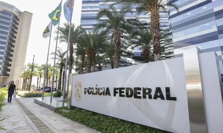Polícia Federal prende hacker do caso Banco Master em Dubai, em ação conjunta com a Interpol