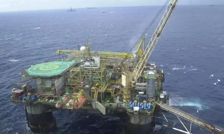 Brasil alcança produção recorde de petróleo e gás em março, em contexto de tensões no Irã