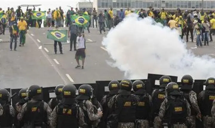 Em tempos de pavio curto: quando a política vira culto, intolerância e ameaça à convivência
