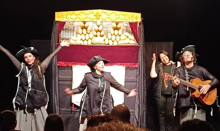 Espetáculo “Kasperl e o Pão que o Diabo Amassou” leva tradição do teatro de bonecos alemão a Blumenau
