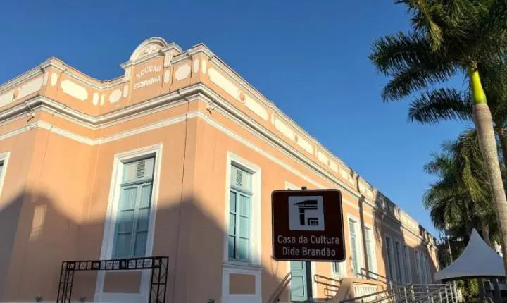 EXPOSIÇÕES DA CASA DA CULTURA AMPLIAM PRESENÇA DA ARTE CONTEMPORÂNEA EM ITAJAÍ