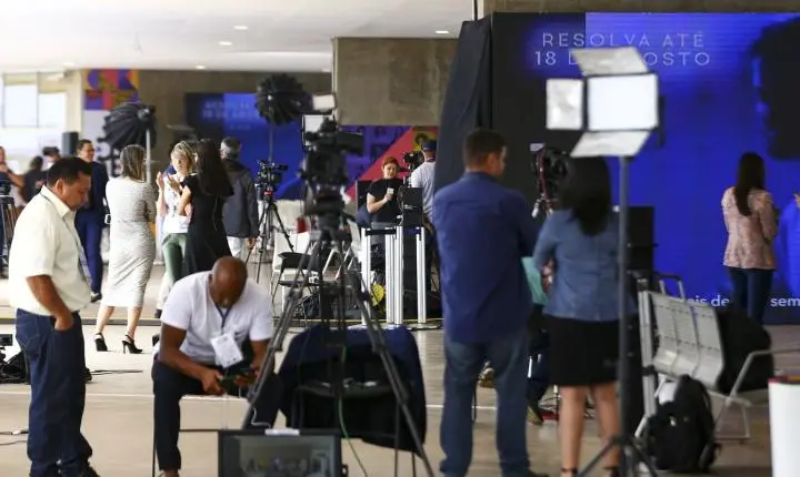 FNDC lança documento para engajar candidatos na defesa da comunicação democrática