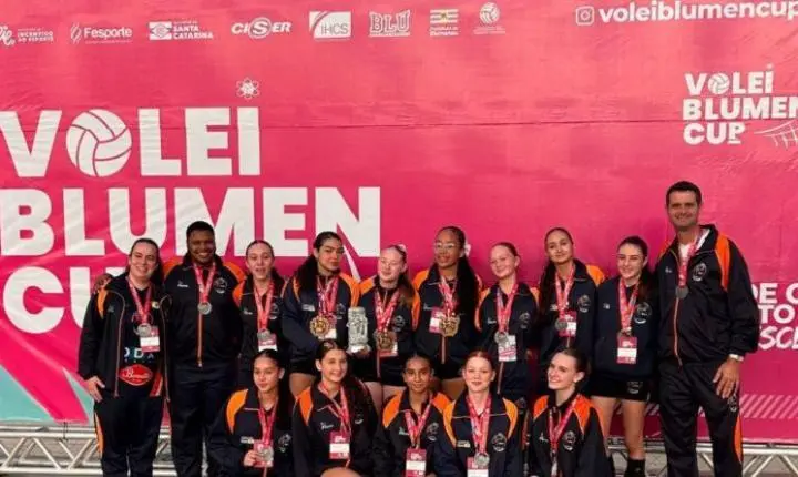 Gaspar conquista vice-campeonato e terceiro lugar na 1ª Vôlei Blumen Cup 