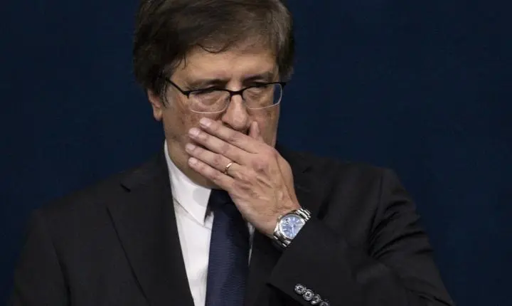 Paulo Gonet não identifica falta grave no caso da arma de Bolsonaro
