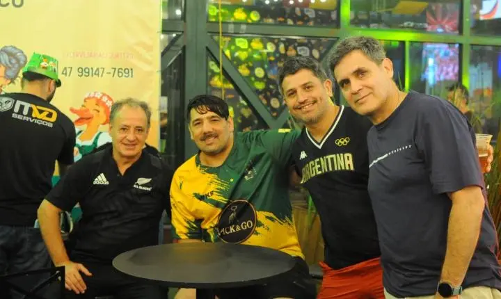 Grupo argentino de rugby conhece a Fenarreco durante encontro de veteranos