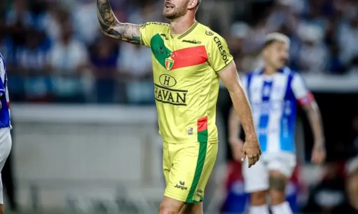 Jonatan Lucca valoriza liderança do Brusque no quadrangular e convoca torcida para mais uma decisão em casa
