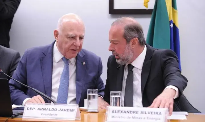 Lei do Combustível do Futuro impulsiona R$ 200 bilhões em investimentos
