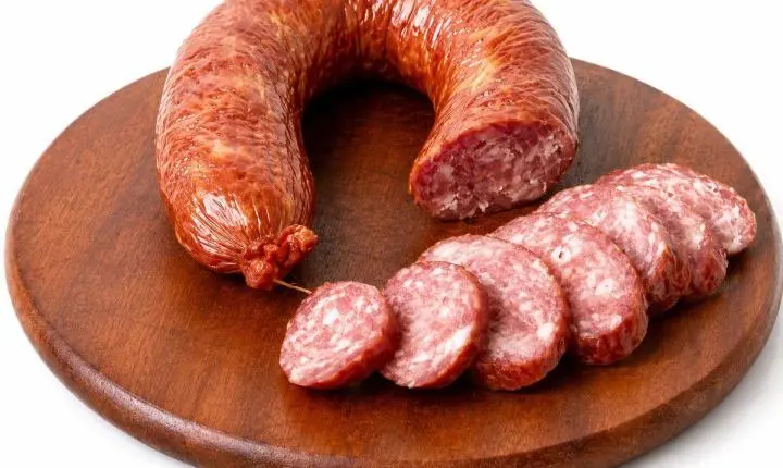 Linguiça Blumenau na mira da burocracia: tradição catarinense esbarra em regra técnica e vira briga política