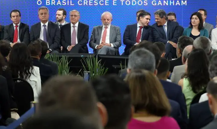 Lula sanciona projeto e lança plataforma digital da reforma tributária