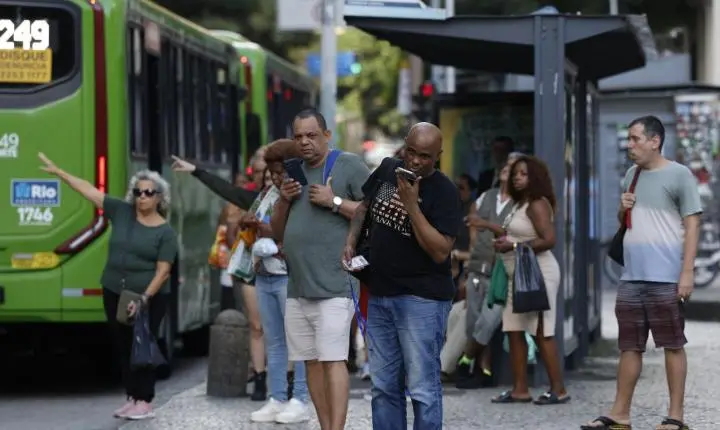 Marco legal do transporte público coletivo é sancionado com vetos por Lula