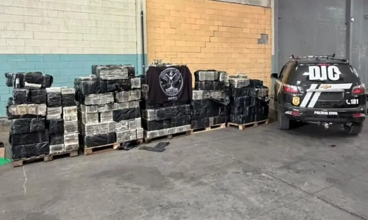 Mais de quatro toneladas de cocaína avaliadas em R$ 486 milhões são interceptadas em Balneário Piçarras na maior apreensão da história de SC