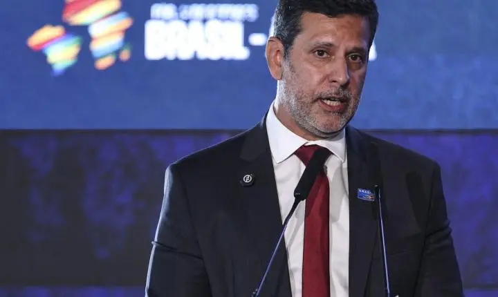 MEC: taxa de analfabetismo no Brasil atinge menor patamar histórico com apoio de políticas educacionais