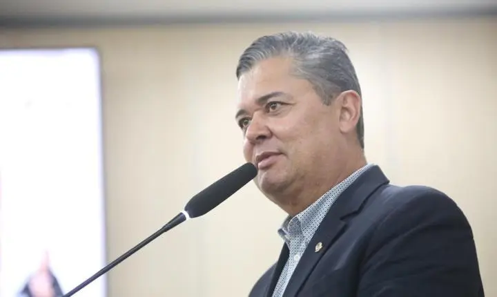 Mensagens de WhatsApp, suspeita de rachadinha e dinheiro público: investigação contra vereador Almir Vieira chega ao Ministério Público