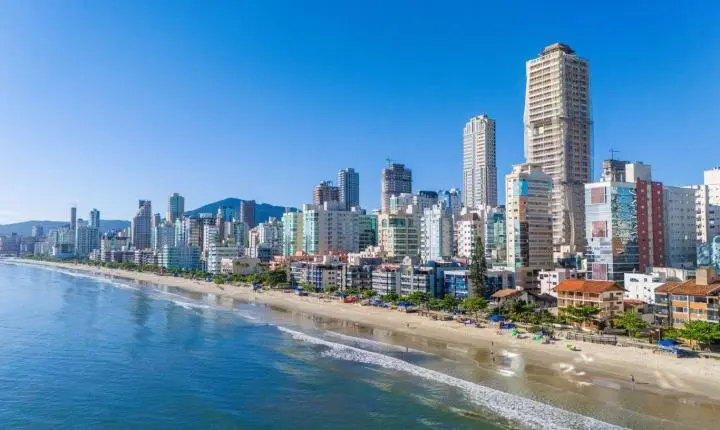 Mercado imobiliário de Itapema prevê valorização em torno de 10% e Porto Belo segue entre os primeiros da país em vendas