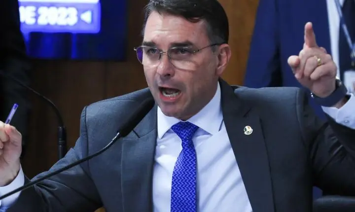 Missão pede investigação sobre filiação ao PL e TSE toma providências