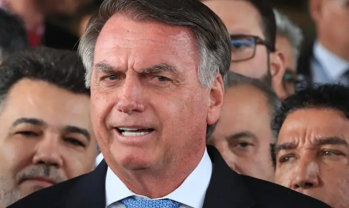 Moraes permite que defesa de Jair Bolsonaro acompanhe oitiva sobre arma de fogo