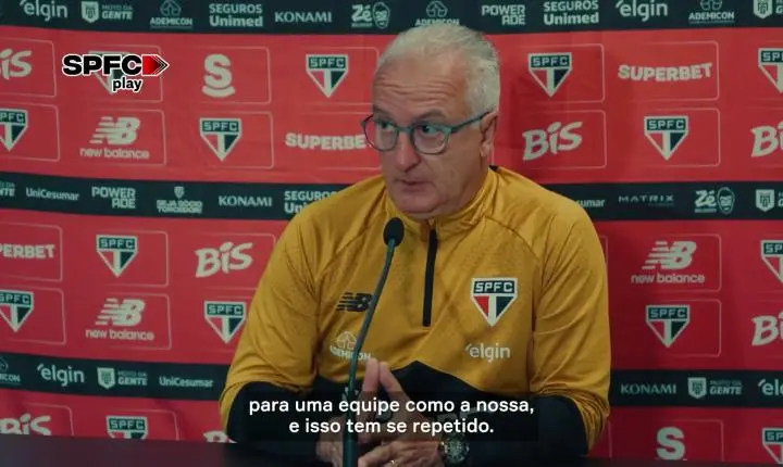 Dorival Júnior cobra defesa e lamenta oscilação do São Paulo após tropeço