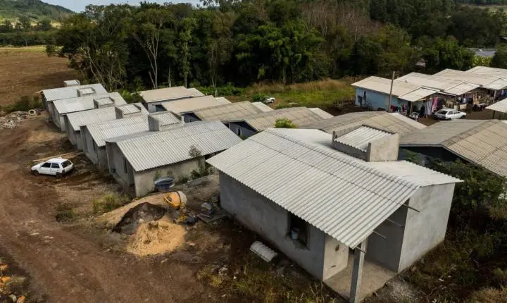 Obras do Programa Casa Catarina avançam em municípios do Oeste e moradias serão inauguradas em breve