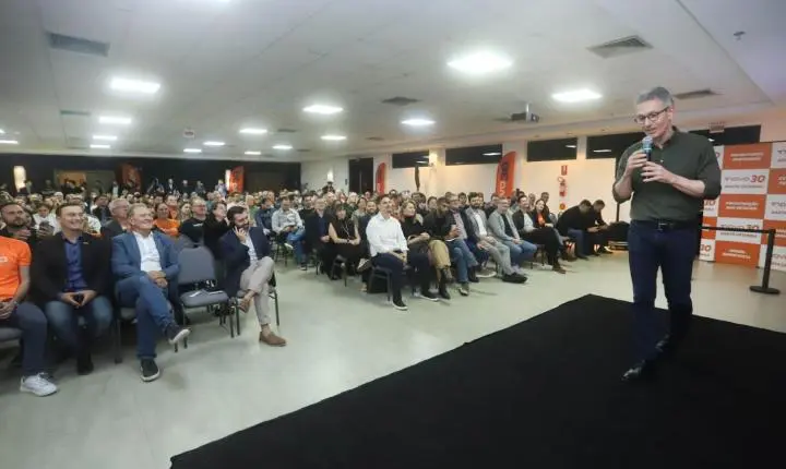 Odair Tramontin lança pré-candidatura durante agenda de Romeu Zema em Blumenau
