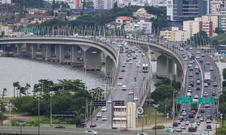 Ônibus intermunicipais terão passagem gratuita em SC neste domingo