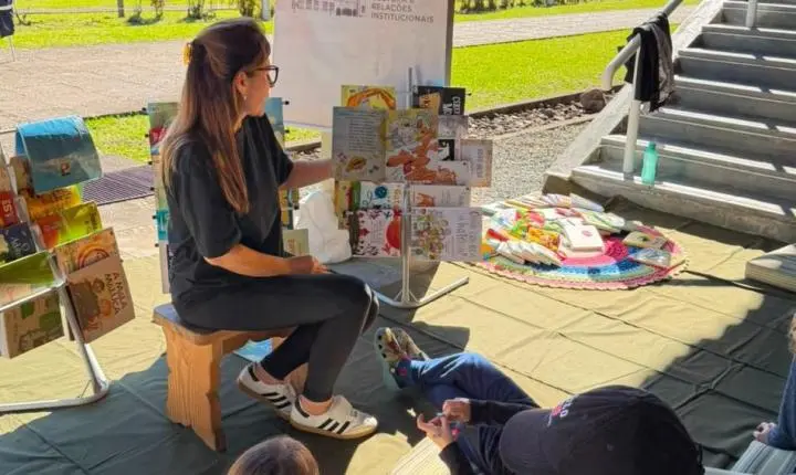 Parque da Leitura celebra imigração alemã com contos bilíngues em Blumenau