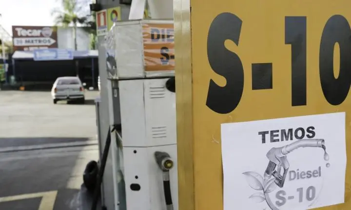 Petrobras define preço do diesel em R$ 1,12 com adesão a subvenção