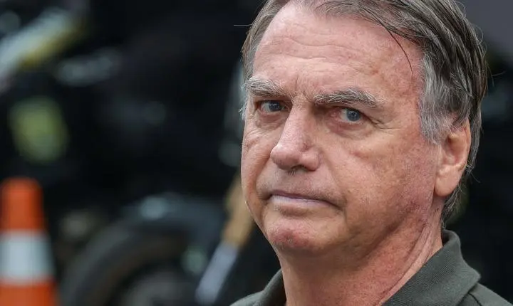 PGR defende manutenção da prisão domiciliar de Bolsonaro após análise sobre arma