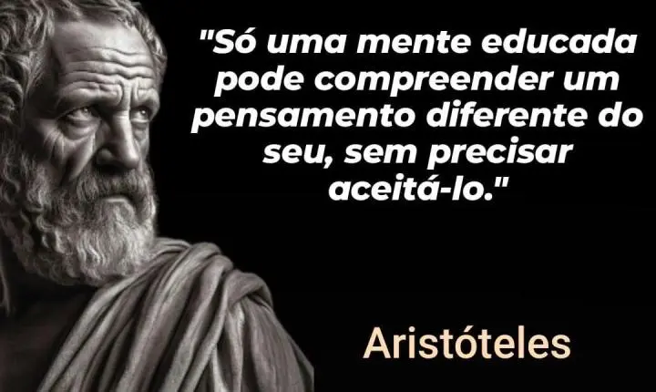 Política sem ouvir críticas perde conexão com a população