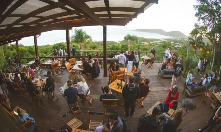 Praia do Rosa Blues Festival transforma o destino em palco para a música