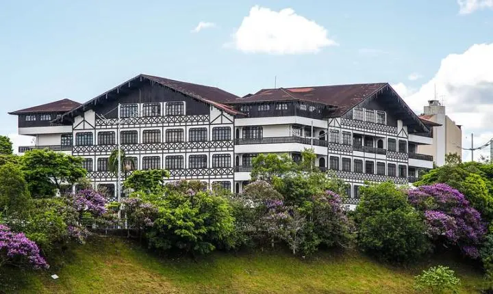 Prefeitura de Blumenau abre concurso público para professores e coordenadores pedagógicos