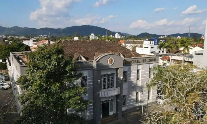 Prefeitura de Timbó abre  Concurso Público com centenas de vagas para diversas áreas