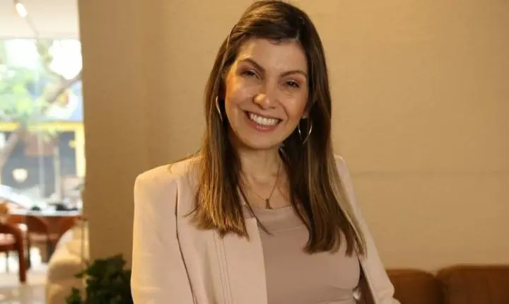 Priscila da Rocha traz NR-1 e importância da saúde mental para palestra aberta a empresas em Balneário Camboriú