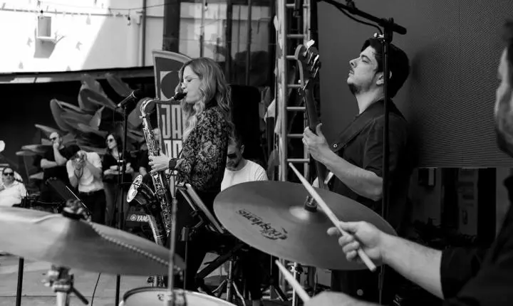 Projeto Jazz na Rua leva concerto gratuito à Prainha, em Blumenau, neste domingo (23)
