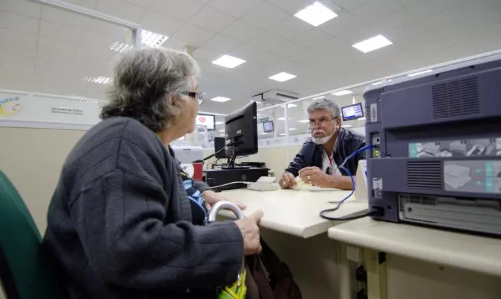 Projeto prevê setor exclusivo para atendimento a idosos em órgãos públicos