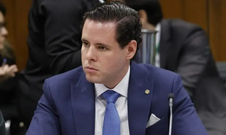 Novo projeto de lei veta benefícios penais para crimes contra crianças