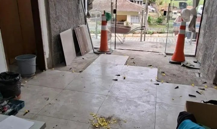 Prosseguem as obras de melhorias do prédio da Intendência da Vila