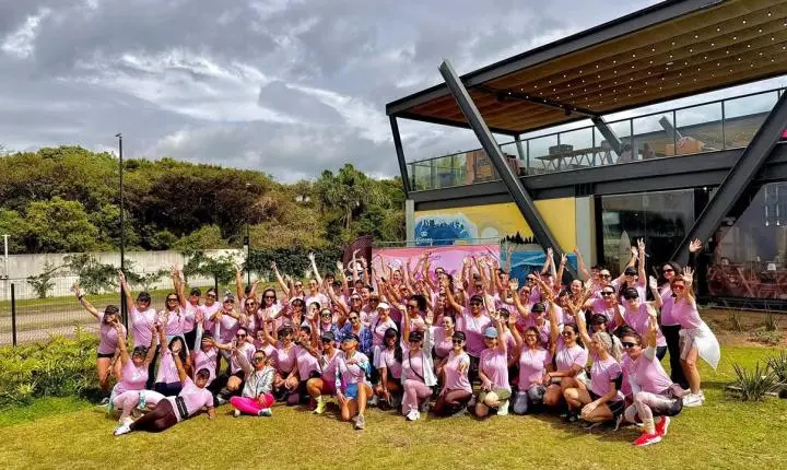 Prova Pink Wave combina esporte, bem-estar e conexão em Garopaba