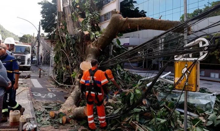 Para evitar apagões, concessionárias precisam investir na proteção da rede elétrica