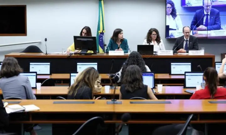 Relatório final do grupo de trabalho sobre o Projeto de Lei 896/23, que equipara misoginia ao racismo, será apresentado na Câmara