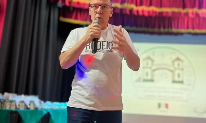 RODEIO REALIZA I FEIRA DE CIÊNCIAS E TECNOLOGIA E XII FEIRA DE MATEMÁTICA COM DESTAQUE PARA INOVAÇÃO E PROTAGONISMO ESTUDANTIL