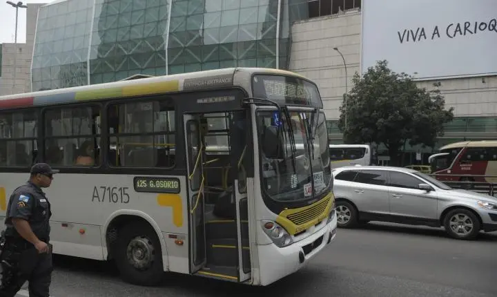Rodoviários do Rio mantêm estado de greve e aguardam nova proposta