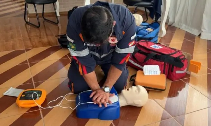 SAMU REALIZA CAPACITAÇÃO EM REANIMAÇÃO COM PROFISSIONAIS DE SAÚDE DO MUNICÍPIO